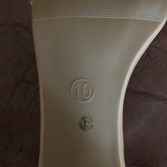 Never worn, Worthington from JCPenny. Size 10, fits a little bigger. - Picture 2 of 3